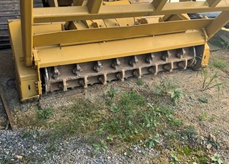 Caterpillar 953C Attachment